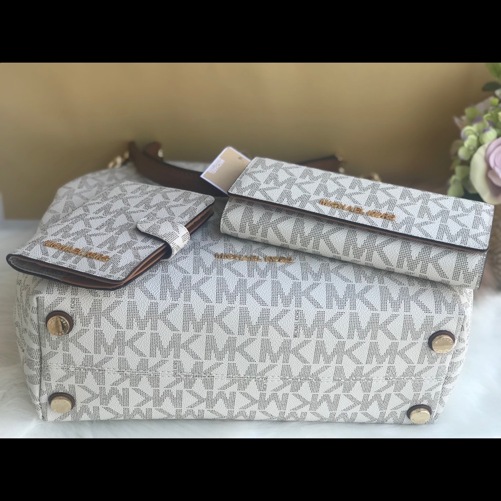 🌷MICHAEL KORS Jet Set Vanilla Shoulder Tote Set - Picture 4 of 8